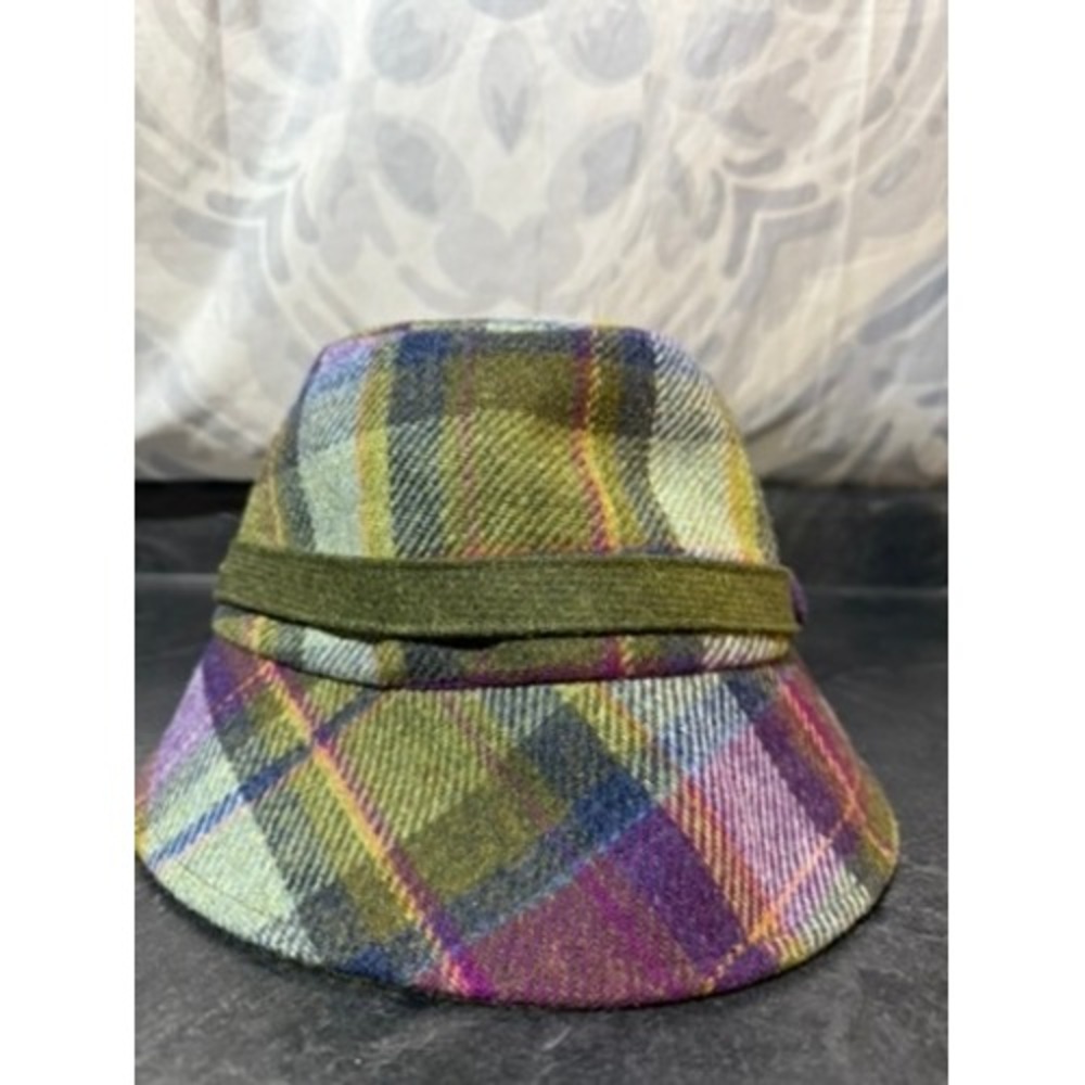 Mucros Weavers Women's Clodagh Handmade Green Purple Plaid Wool Blend Bucket Hat - Picture 2 of 10